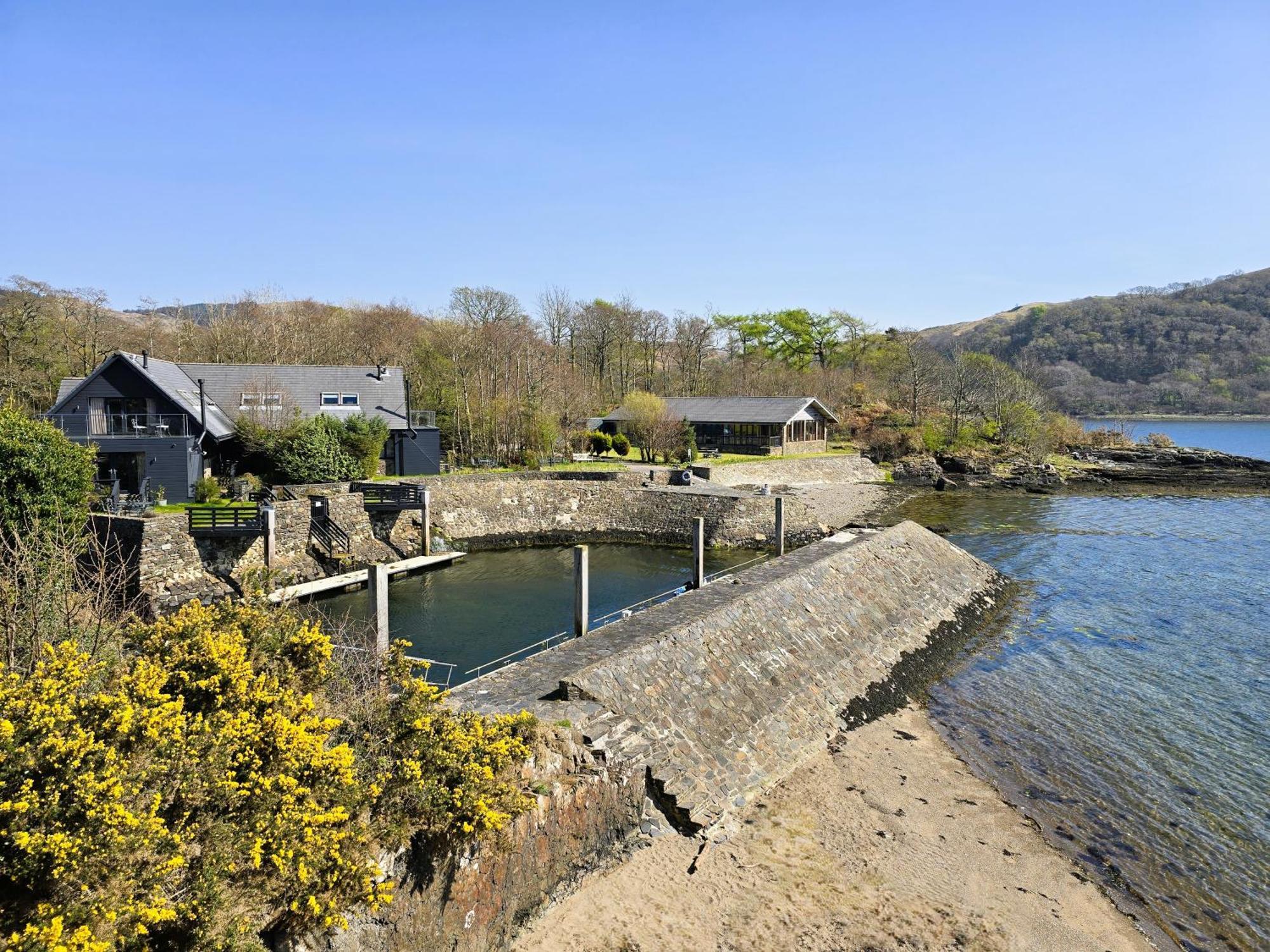 Melfort Pier & Harbour Resort Kilmelfort Rum bild