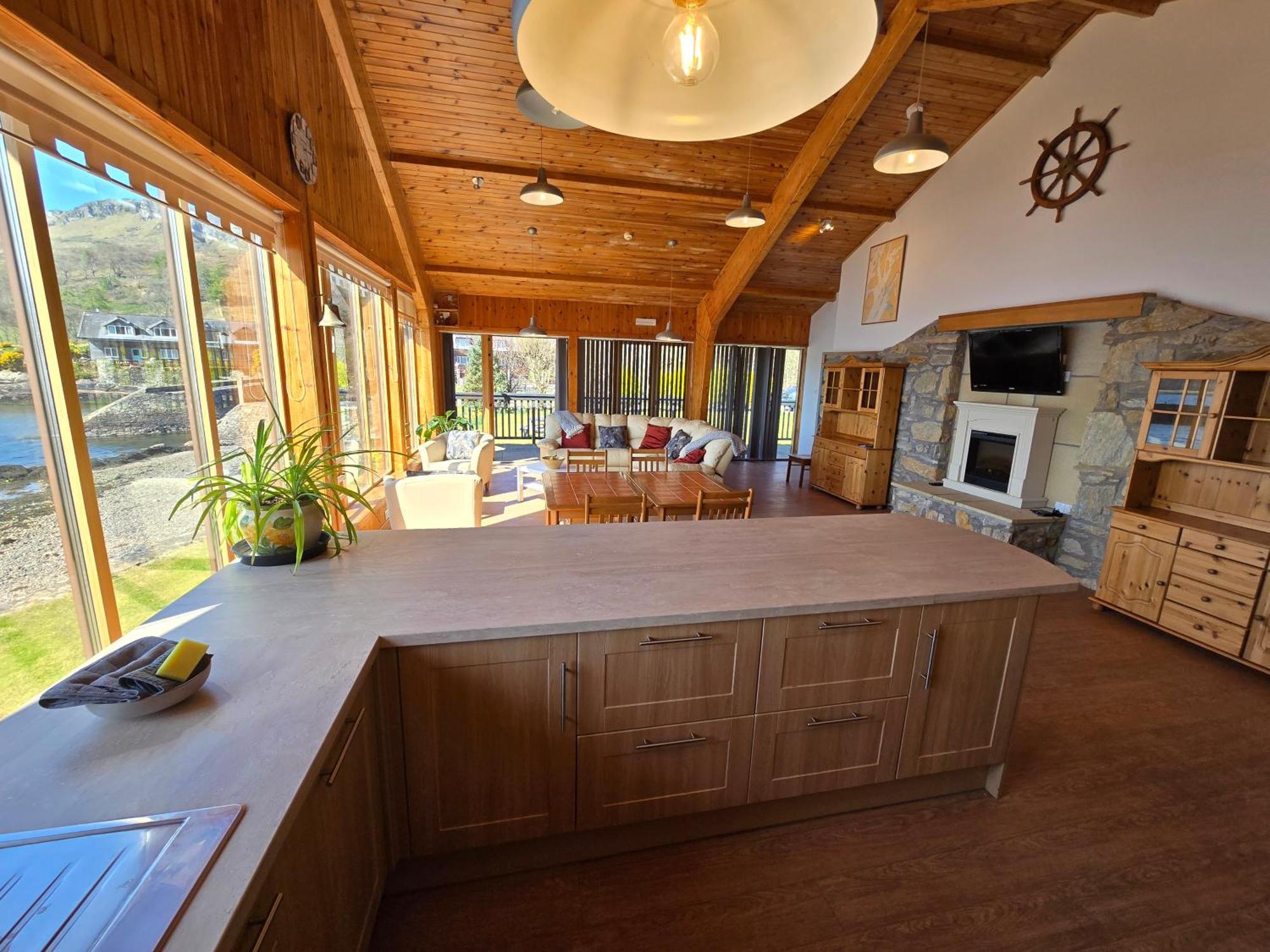 Melfort Pier & Harbour Resort Kilmelfort Rum bild